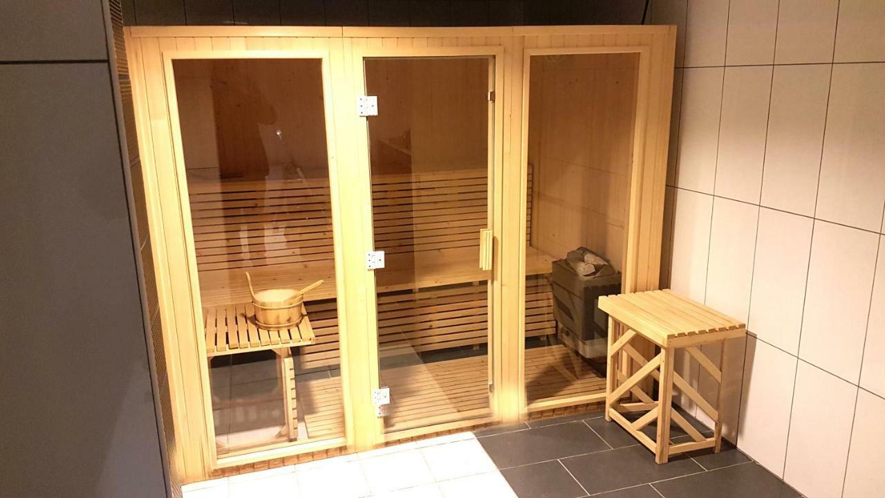 Luxus Familienvilla Mit Jacuzzi & Sauna Tzummarum Zewnętrze zdjęcie