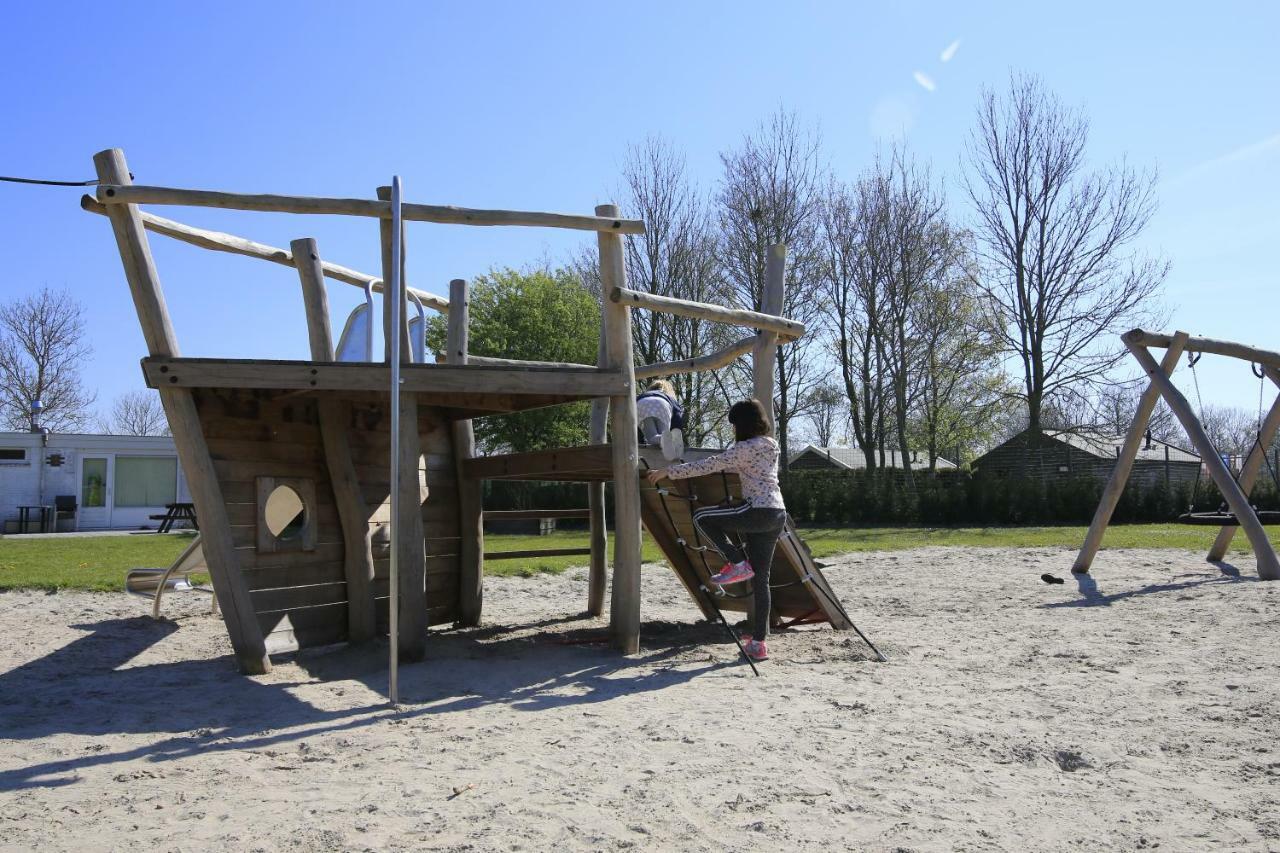 Luxus Familienvilla Mit Jacuzzi & Sauna Tzummarum Zewnętrze zdjęcie
