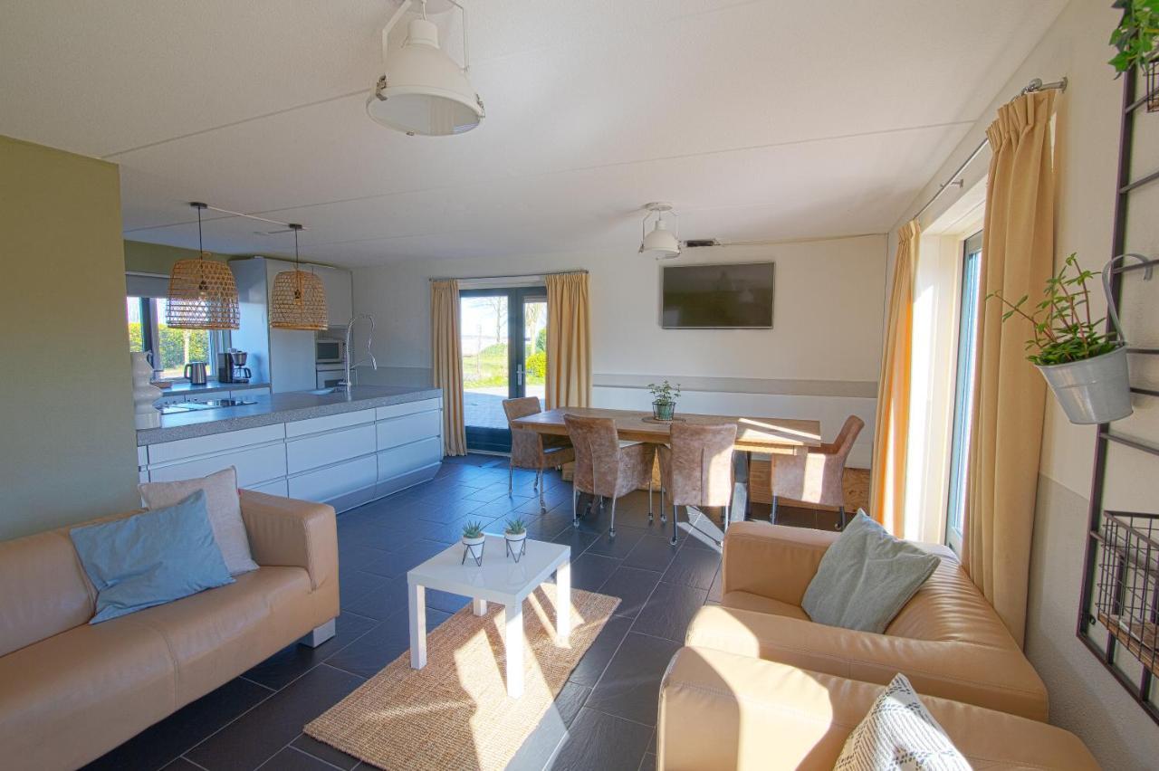 Luxus Familienvilla Mit Jacuzzi & Sauna Tzummarum Zewnętrze zdjęcie