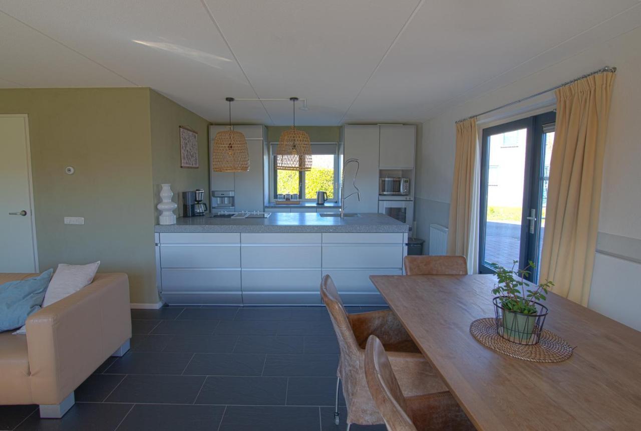 Luxus Familienvilla Mit Jacuzzi & Sauna Tzummarum Zewnętrze zdjęcie